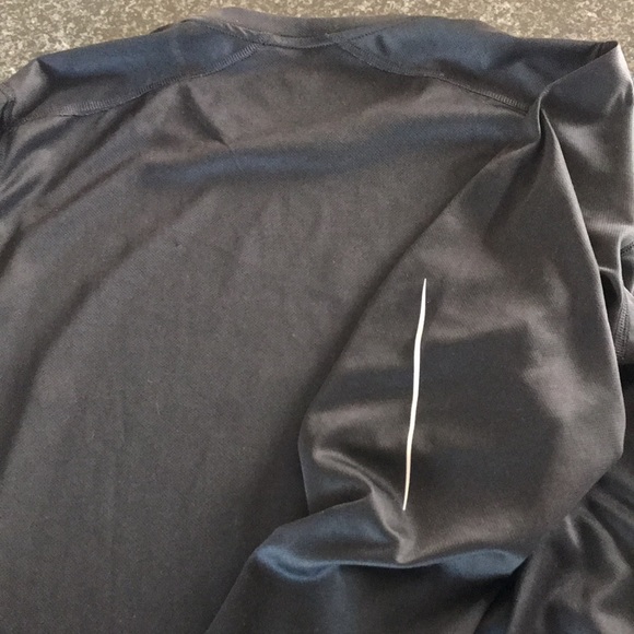 adidas running LONG SLEEVE BLACK TOP FOR COOL WORK - Picture 4 of 4